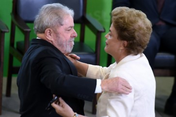 الرئيسة البرازيلية ديلما روسيف والرئيس السابق لولا دا سيلفا