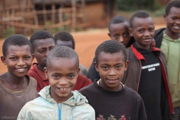 أطفال من اثيوبيا