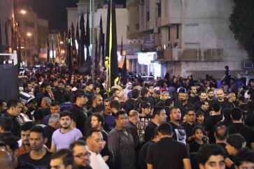 البحرينيون يحيون ذكرى العاشر من محرم