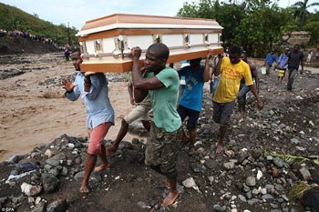 إعصار ’’ماثيو’’ يقتل ألف شخص في #هايتي