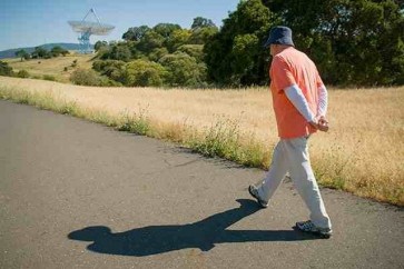 دراسة: المشي 10 دقائق بعد الوجبات يساعد مرضى السكري