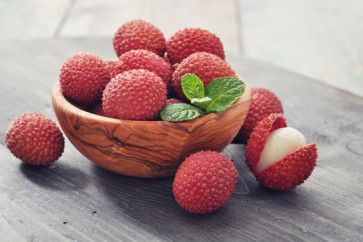 فاكهة الليتشي تحتوى على مادة سامة تمنع جسم الأطفال من إنتاج الغلوكوز