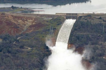 كاليفورنيا بين أخطار الفيضان والجفاف وتردي البنية التحتية