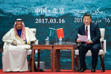 السعودية والصين توقعان اتفاقات بقيمة 65 مليار دولار خلال زيارة الملك سلمان