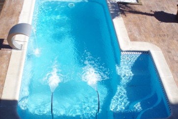 دراسة تكشف عن نتائج مزعجة لنسبة البول في حمامات السباحة