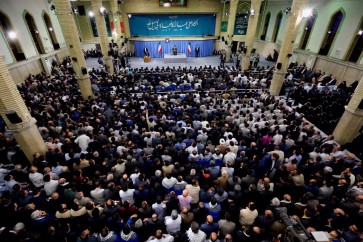 الإمام الخامنئي يستقبل جمعا من العمال الإيرانيين