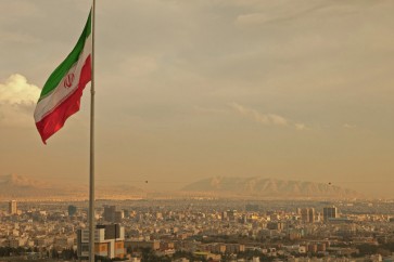 زلزال يضرب إيران