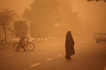 جانب من عاصفة رملية ضربت الأحواز في 2011.