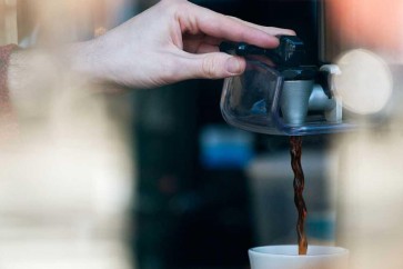 خبراء الصحة ينصحون بالتقليل من القهوة