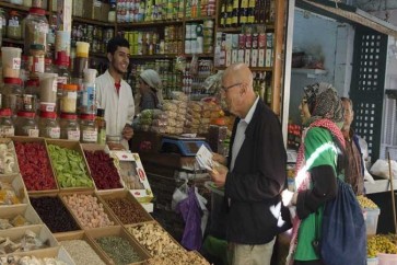 التمور "الإسرائيلية" تجتاح الأسواق المغربية بالأطنان