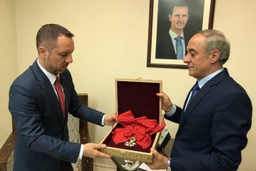 الخارجية السورية ترد وسام جوقة الشرف الفرنسي من رتبة الصليب الأكبر