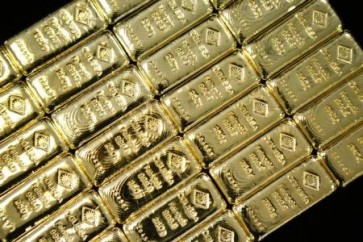 وكالة: ملياردير مصري يحول نصف ثروته إلى ذهب... والسر "خطير"