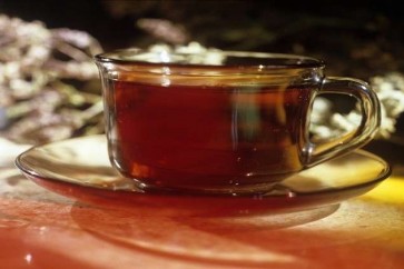 الشاي الأسود يساعد النساء على مكافحة السرطان