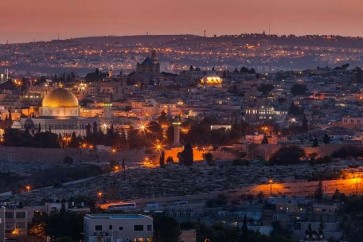 قرط ذهبي يكشف حقائق "نادرة" عن القدس!