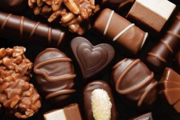 دراسة تشجع على تناول الشوكولاتة باعتدال