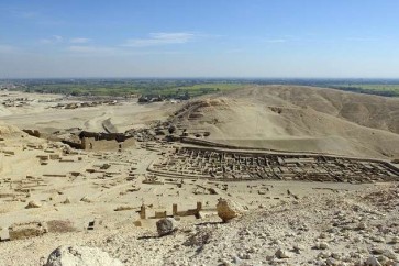 مصر.. اكتشاف مقبرة كبيرة تعود لعهد توت عنخ آمون