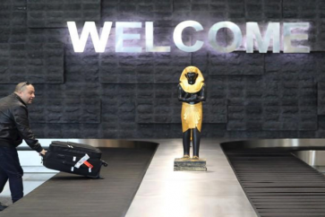 مصر تفتتح مطارها الدولي الجديد "سفنكس" قرب الأهرامات