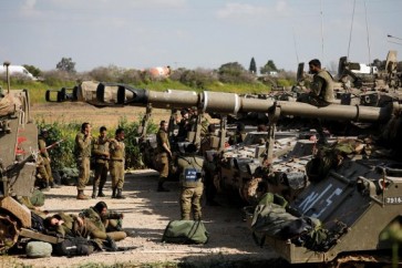 "هآرتس": تدريبات من نوع جديد لجنود الاحتلال على حدود غزة