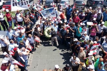 العسكريون المتقاعدون بدأوا التجمع في ساحة الشهداء