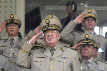 وفاة رئيس اركان الجيش الجزائري الفريق احمد قايد صالح