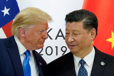 الرئيس الصيني شي جين بينغ ونظيره الأمريكي دونالد ترامب