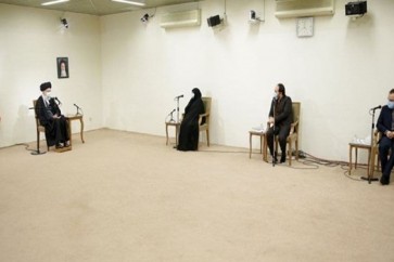 الامام الخامنئي يشيد بتفوق الشهيد فخري زاده العلمي وإخلاصه