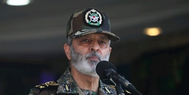 القائد العام للجيش الايراني اللواء الركن عبدالرحيم موسوي