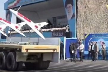 عرض عسكري في طهران