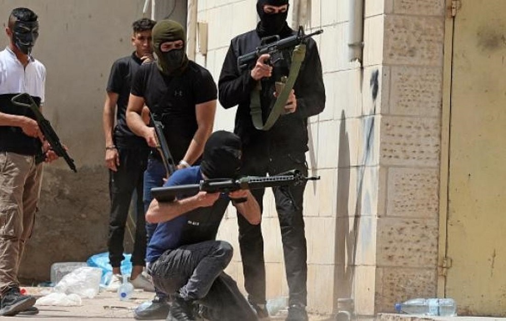 مقاومون فلسطينيون من كتيبة جنين يتصدون ببسالة للعدو الصهيوني