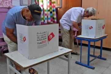 113-110107-polls-vote-parliamentary-elections-tunisia_700x400