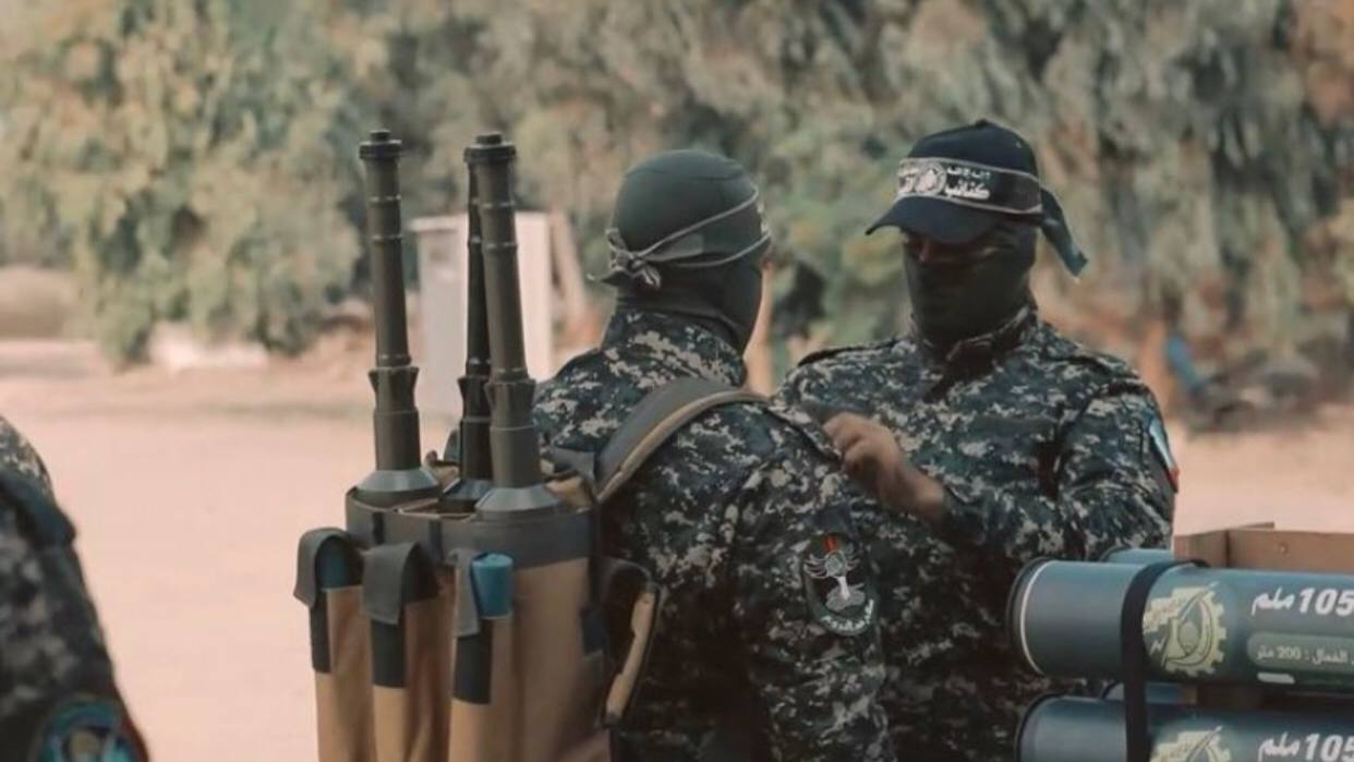 قذائف الياسين تحول مدرعات الاحتلال الى رماد