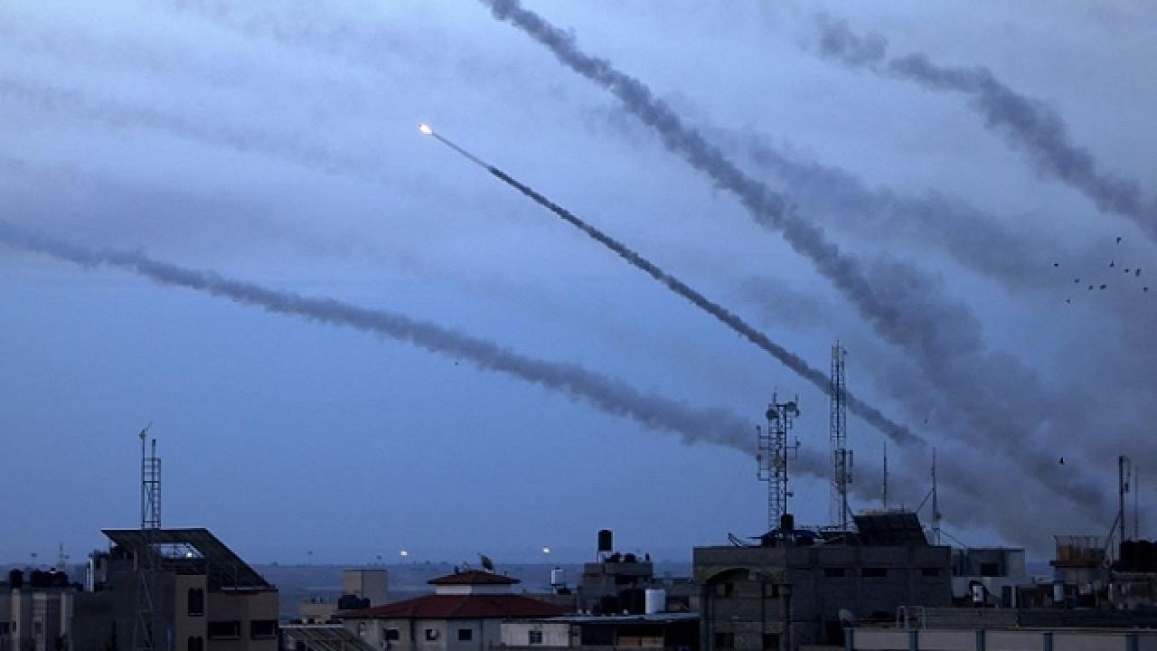 صواريخ المقاومة تنطلق من غزة