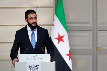 كان أحمد الشرع قد أعلن من باريس أن بلاده تخوض محادثات غير مباشرة مع "إسرائيل" عبر وسطاء (ا ف ب)